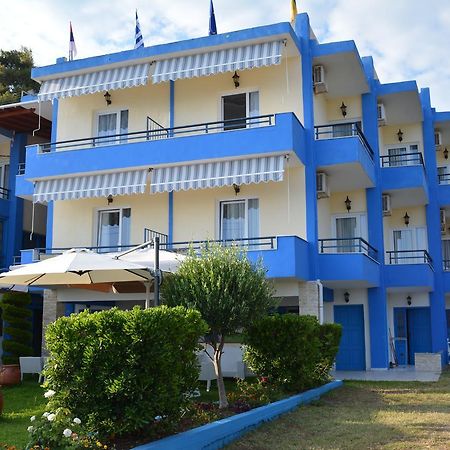 مولا كاليفا Kangaroo Hotel المظهر الخارجي الصورة