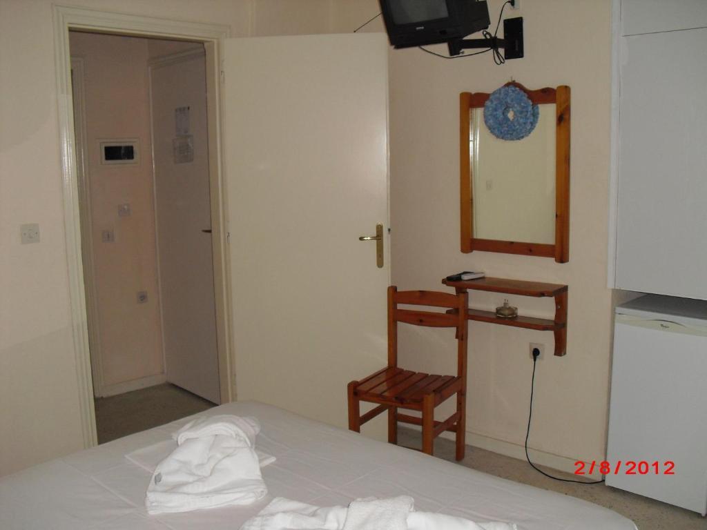 مولا كاليفا Kangaroo Hotel الغرفة الصورة