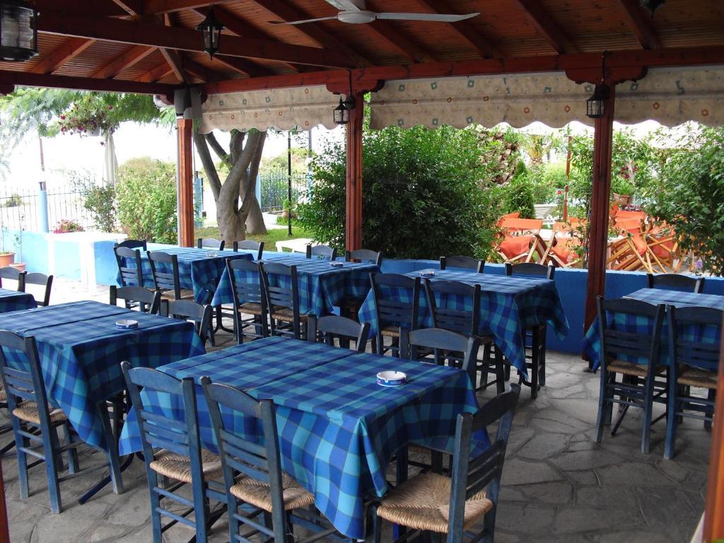 مولا كاليفا Kangaroo Hotel المظهر الخارجي الصورة