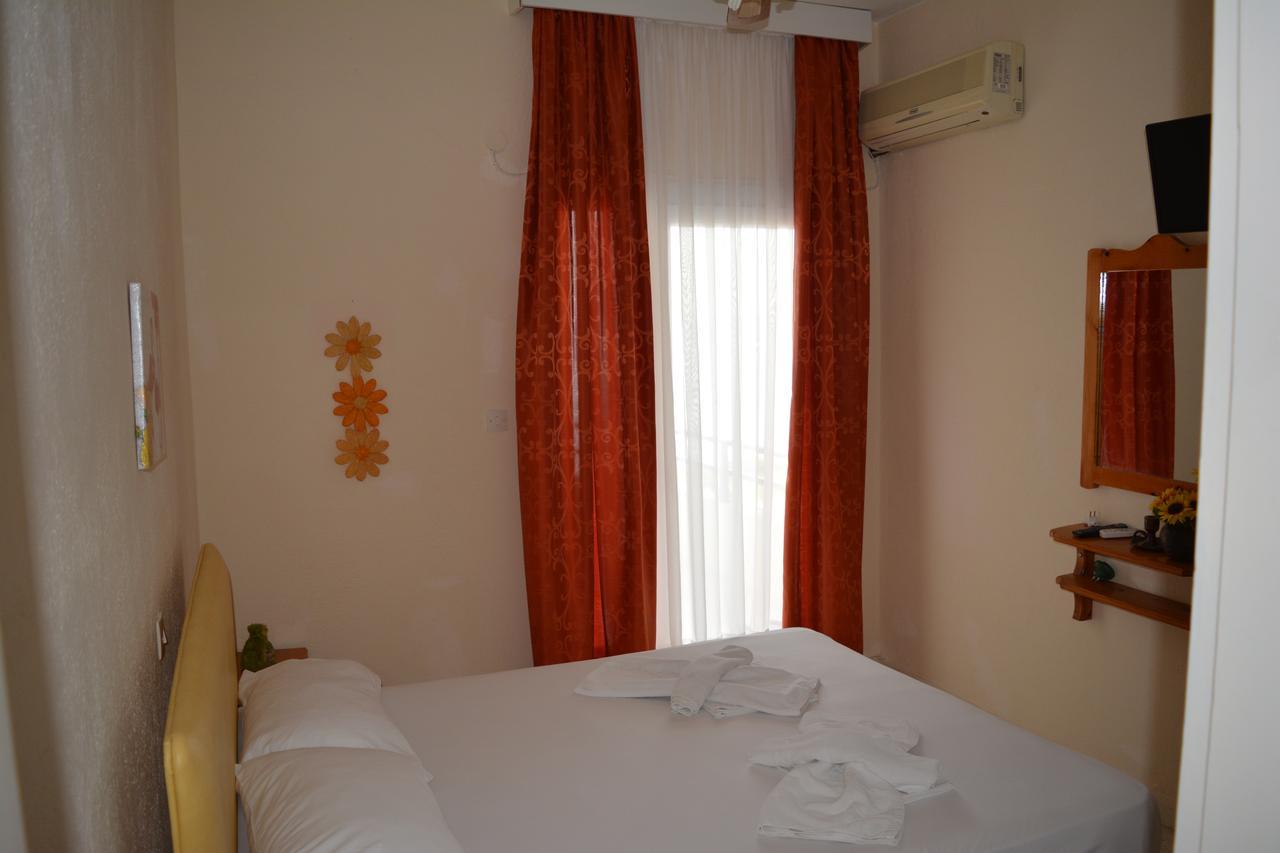 مولا كاليفا Kangaroo Hotel المظهر الخارجي الصورة