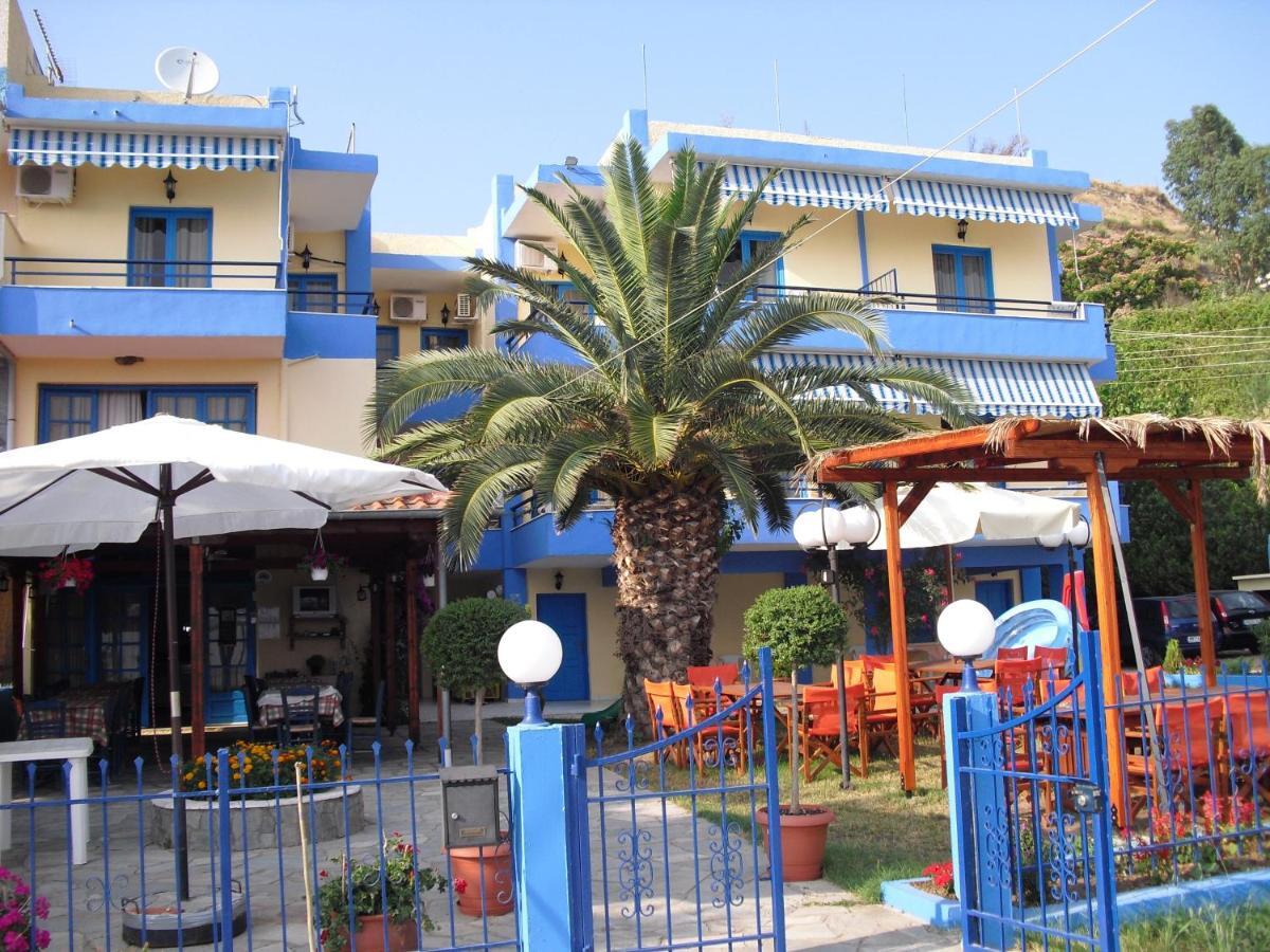 مولا كاليفا Kangaroo Hotel المظهر الخارجي الصورة