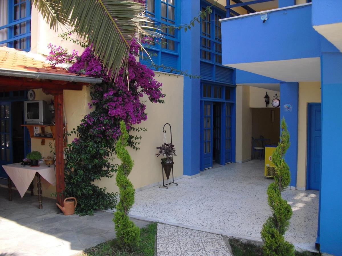 مولا كاليفا Kangaroo Hotel المظهر الخارجي الصورة